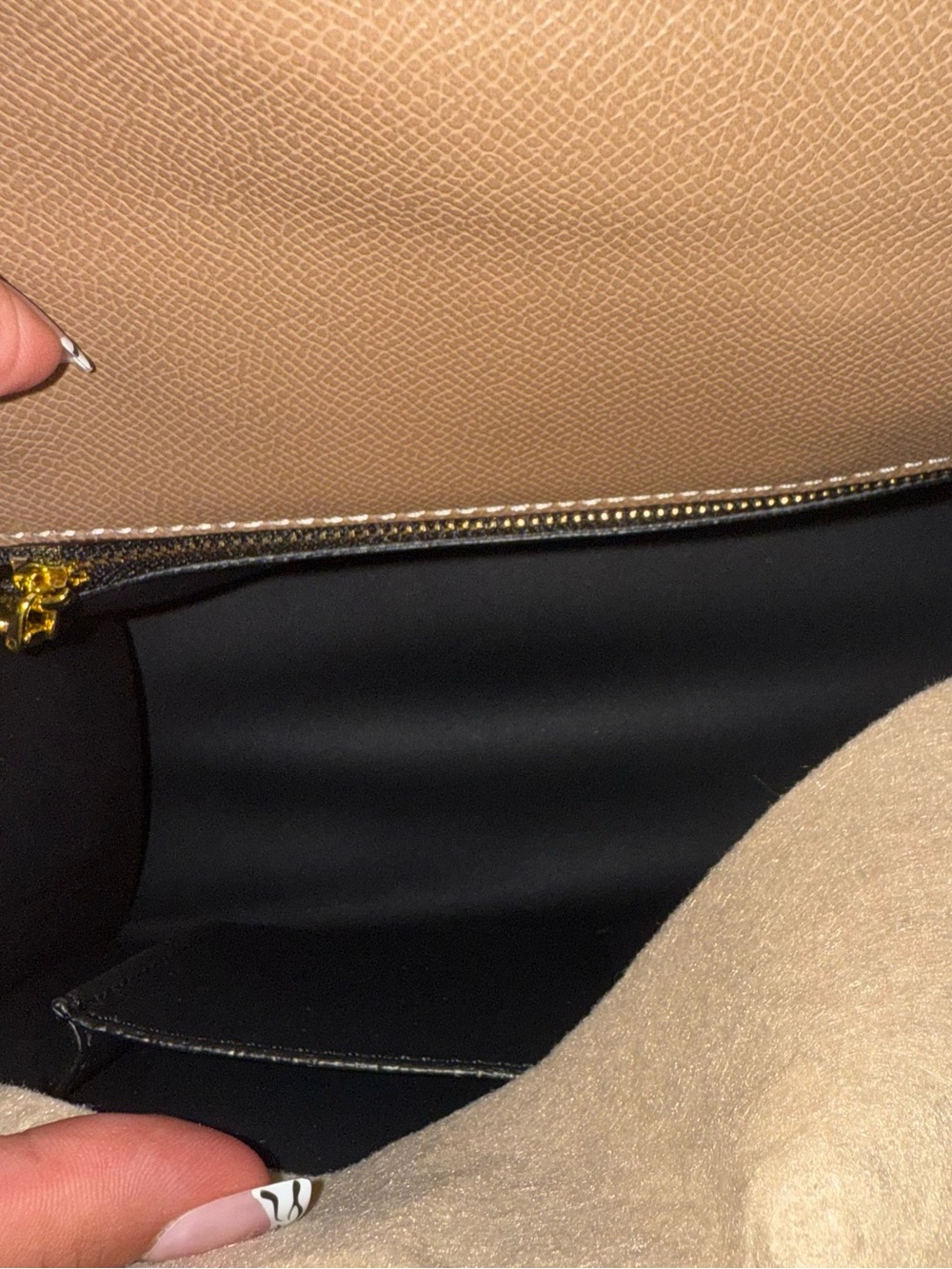 Beautiful Kelly Bag Size 28CM Gold Hardware - Picture 6 of 9